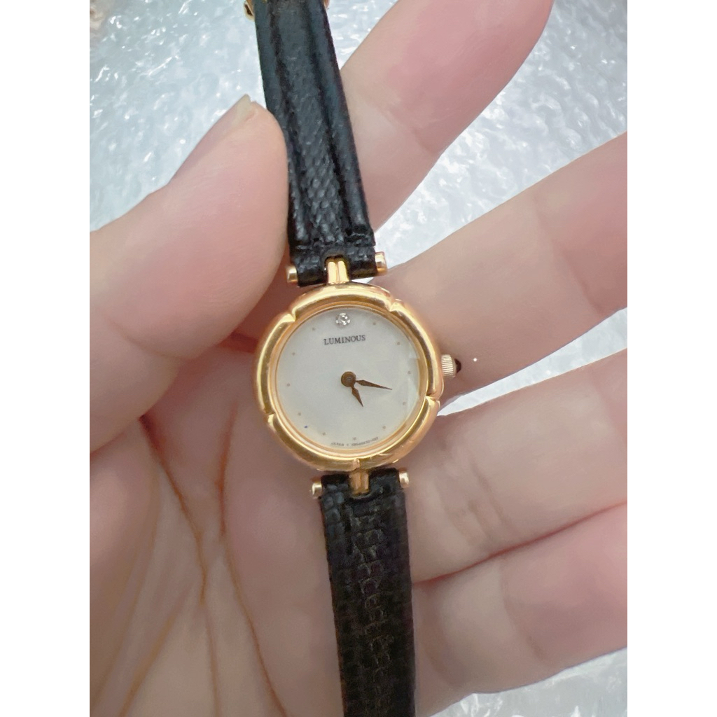 đồng hồ nữ hiệu orient quartz