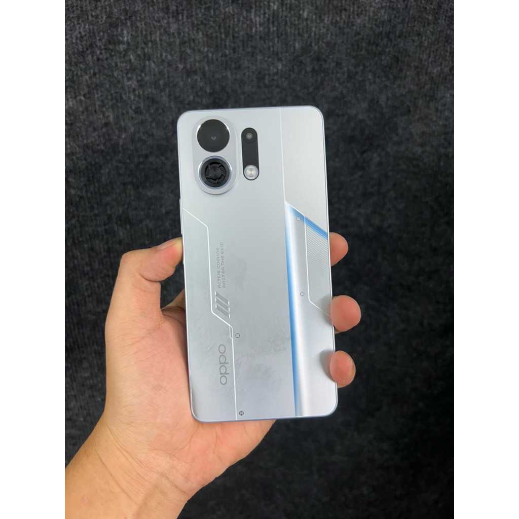 Oppo K13 Turbo Pro ( QSD NĐ )| Snapdragon 8sgen 4| RAM 12GB ROM 256GB| Sạc 80w |  Đẹp.