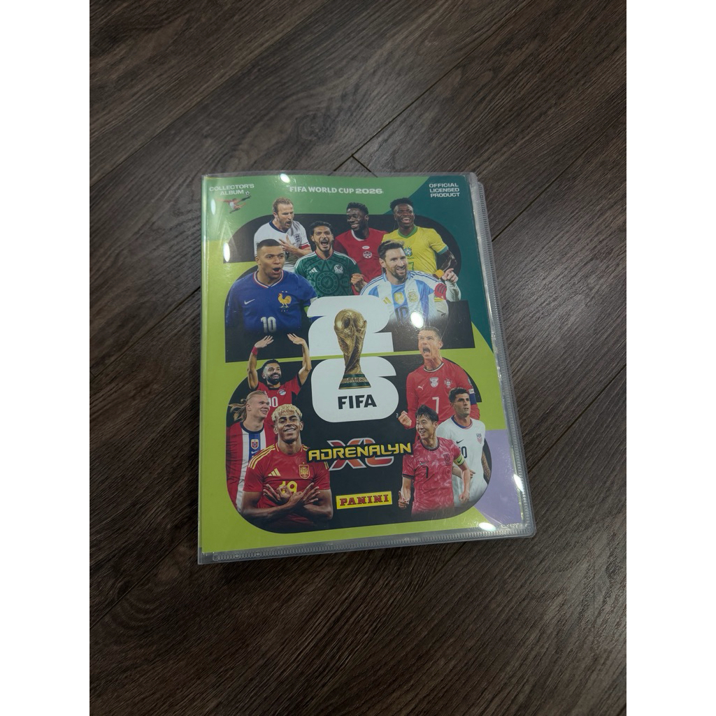 Bộ Binder/Album PANINI ADRENALYN XL WORLD CUP 2026