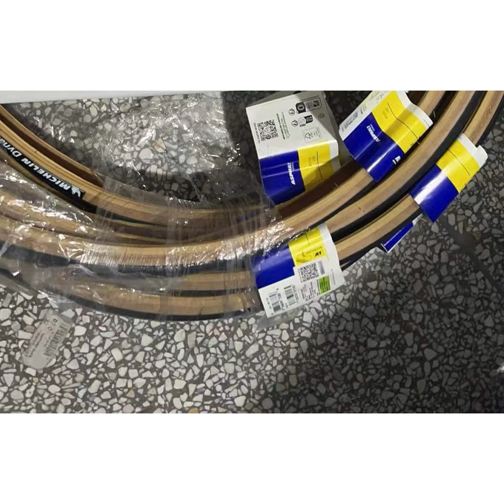 vỏ xe đạp michelin chính hãng 700 x 25c vàng