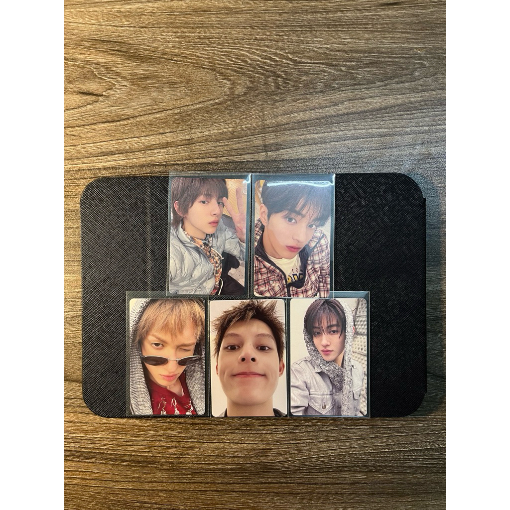 Card pod Cortis GreenGreen Weverse Japan