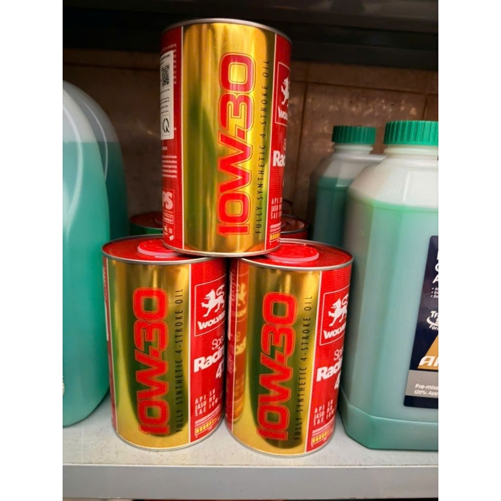 Nhớt Xe Tay Ga Cao Cấp Wolver Special Racing Fully Synthetic 10W30 -800ml(  NHẬP KHẨU ĐỨC)