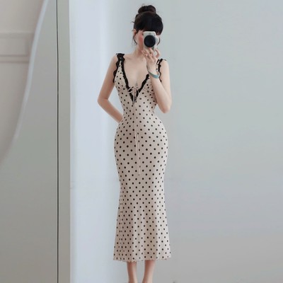 Đầm thiết kế body đuôi cá dáng dài cổ xẻ phối ren sang trọng thời trang Callene (L3072)