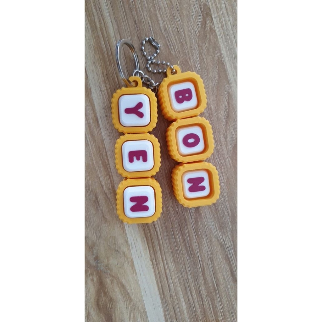 Móc khóa keyboard bàn phím in tên theo yêu cầu.