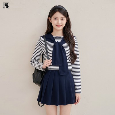 Set bộ thun nữ Twentyfive gồm áo tay dài kẻ ngang kèm khăn thủy thủ rời và chân váy ngắn xếp ly 7351