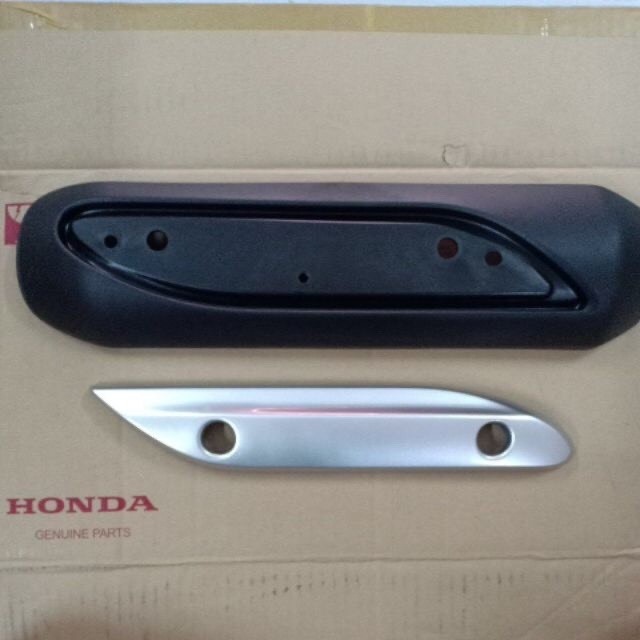 ỐP bô Click 110 Honda (18319KVB900)ỐP bô Click 110 (18318KVB900) Honda