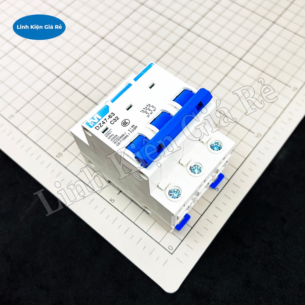 Aptomat DZ47-63 2 Pha, 3 Pha C16 16A, C32 32A