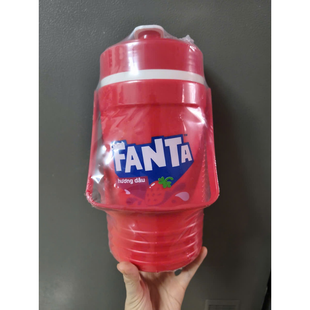 Ca đá giữ nhiệt 2lít có quai xách hàng khuyến mãi Fanta