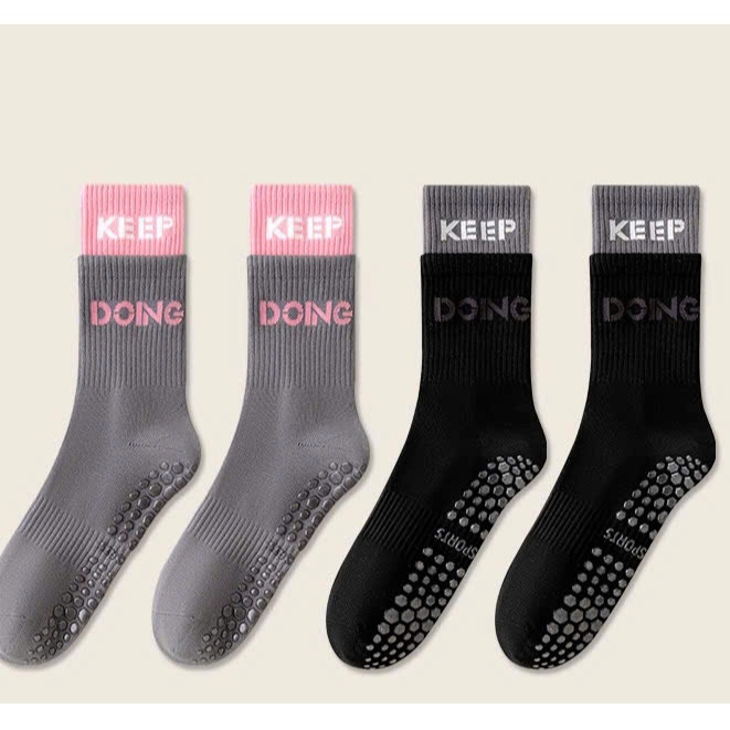 [Keep Going] Women’s Striped Mid-Calf Non-Slip Sports Socks – Yoga Pilates Gym Fitness