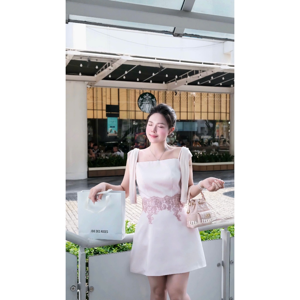 Đầm Tiểu Thư Rose - D110