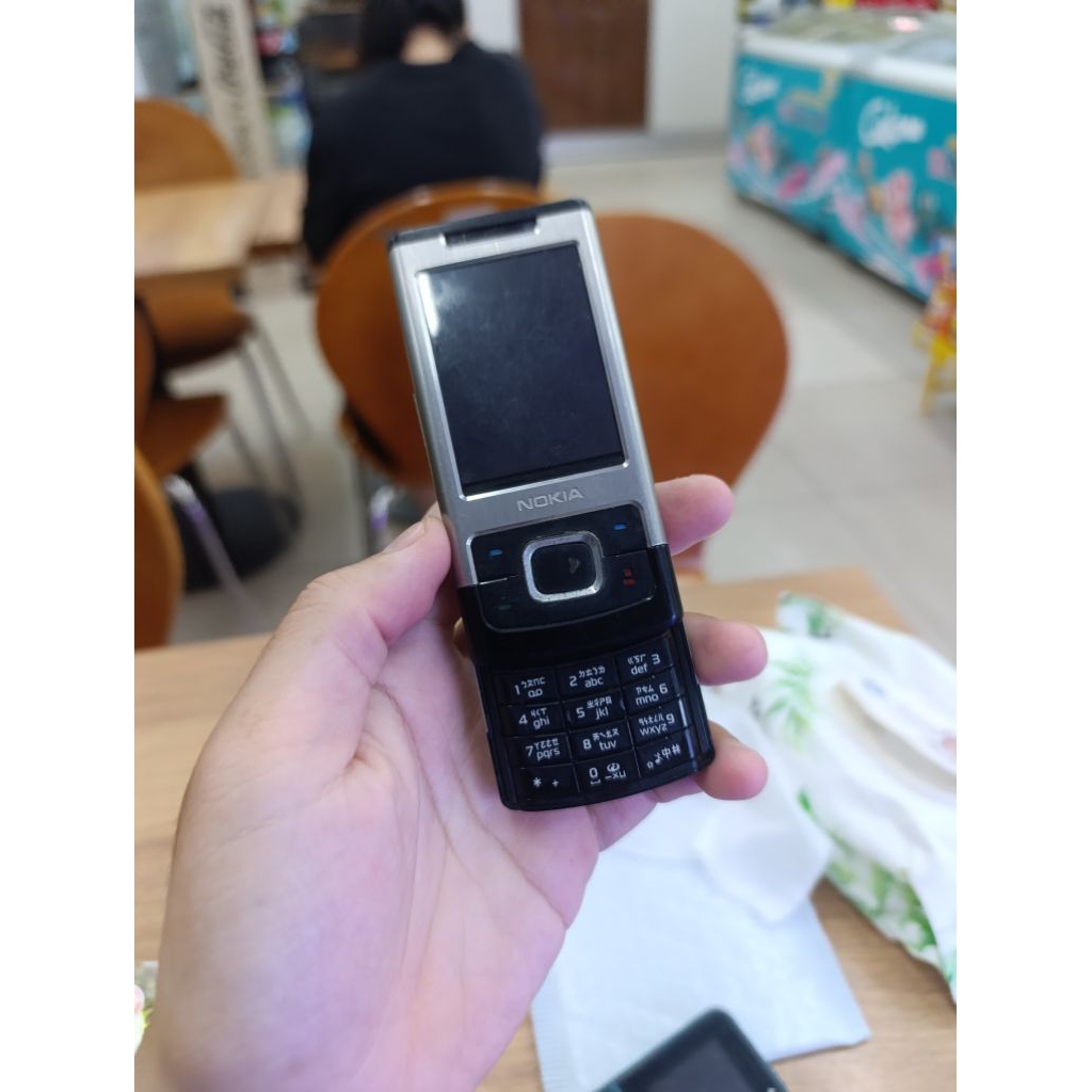 Xác điện thoại Nokia 6500s lấy linh kiện ( không pin )