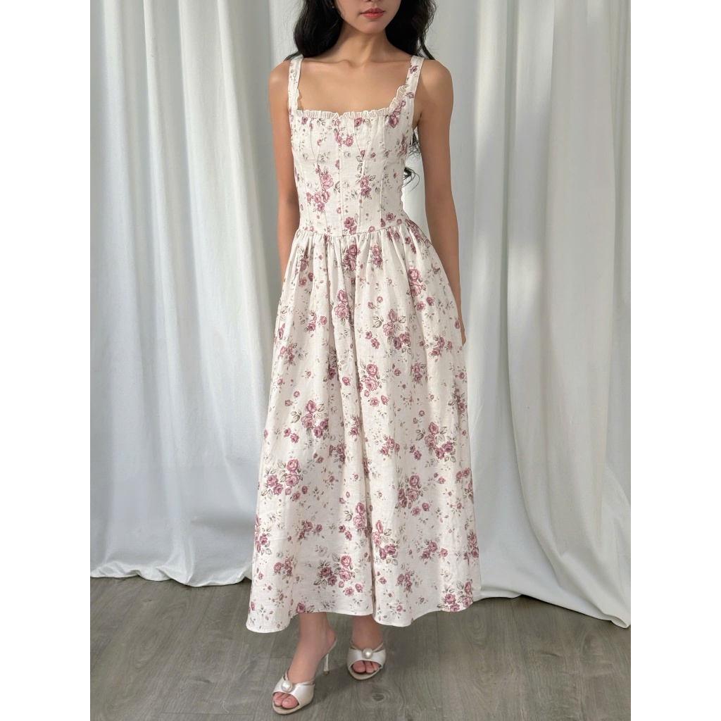 𝗖𝗹𝗼𝘁𝗵𝗲𝘀 𝗕𝗮𝗿 - Elarie Dress (Toile Fleur) | Đầm midi linen corset hoa hồng phối bèo