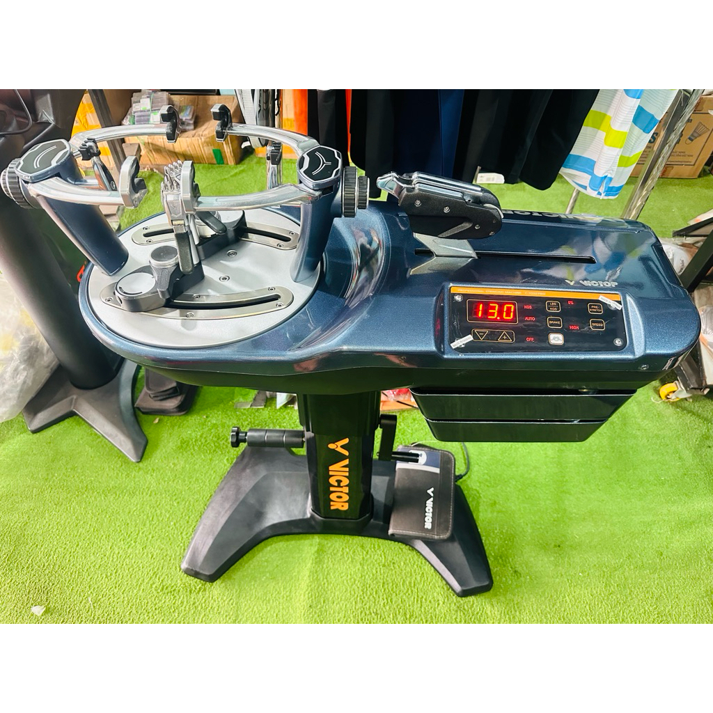 Victor 7032PRO electronic racket stringing machine. Used, likenew color blue. Still has factory seal