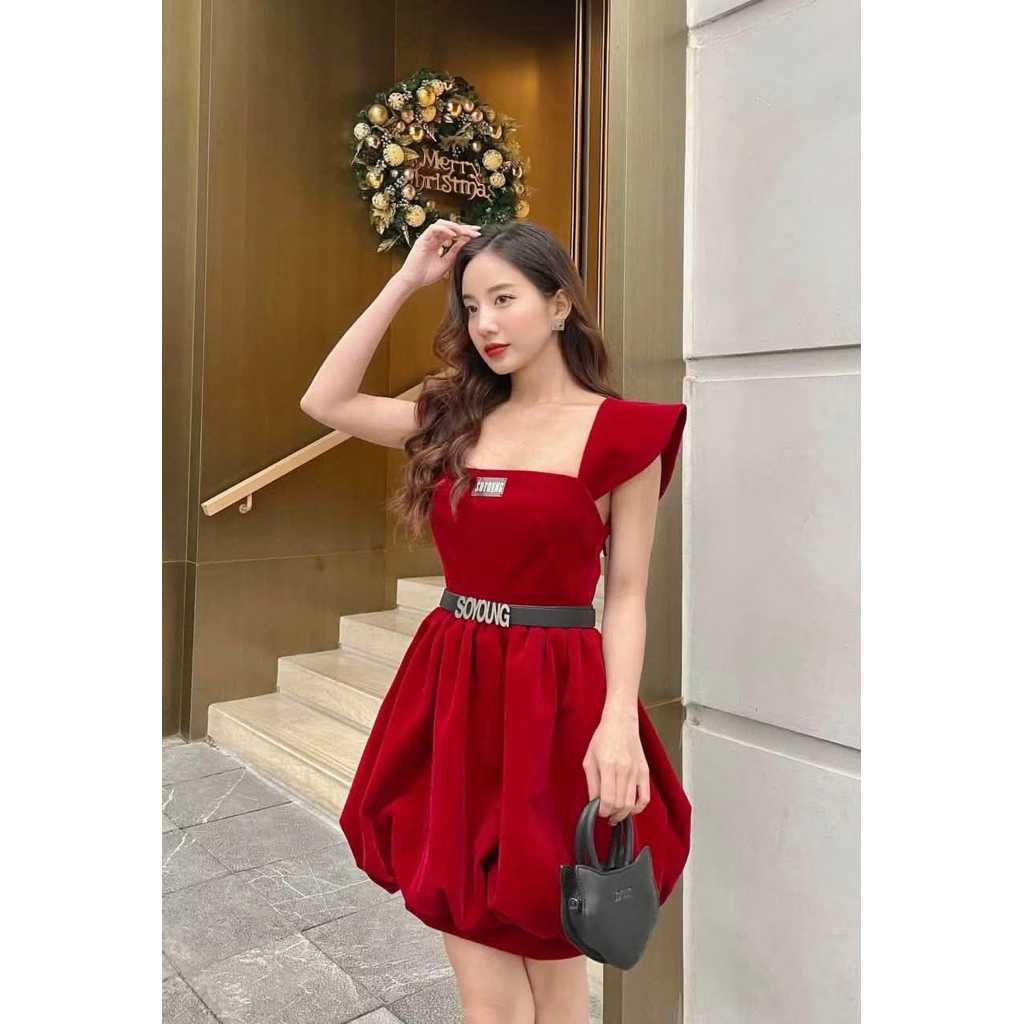 Đầm Soyoung size M bằng nhung (đã sử dụng)