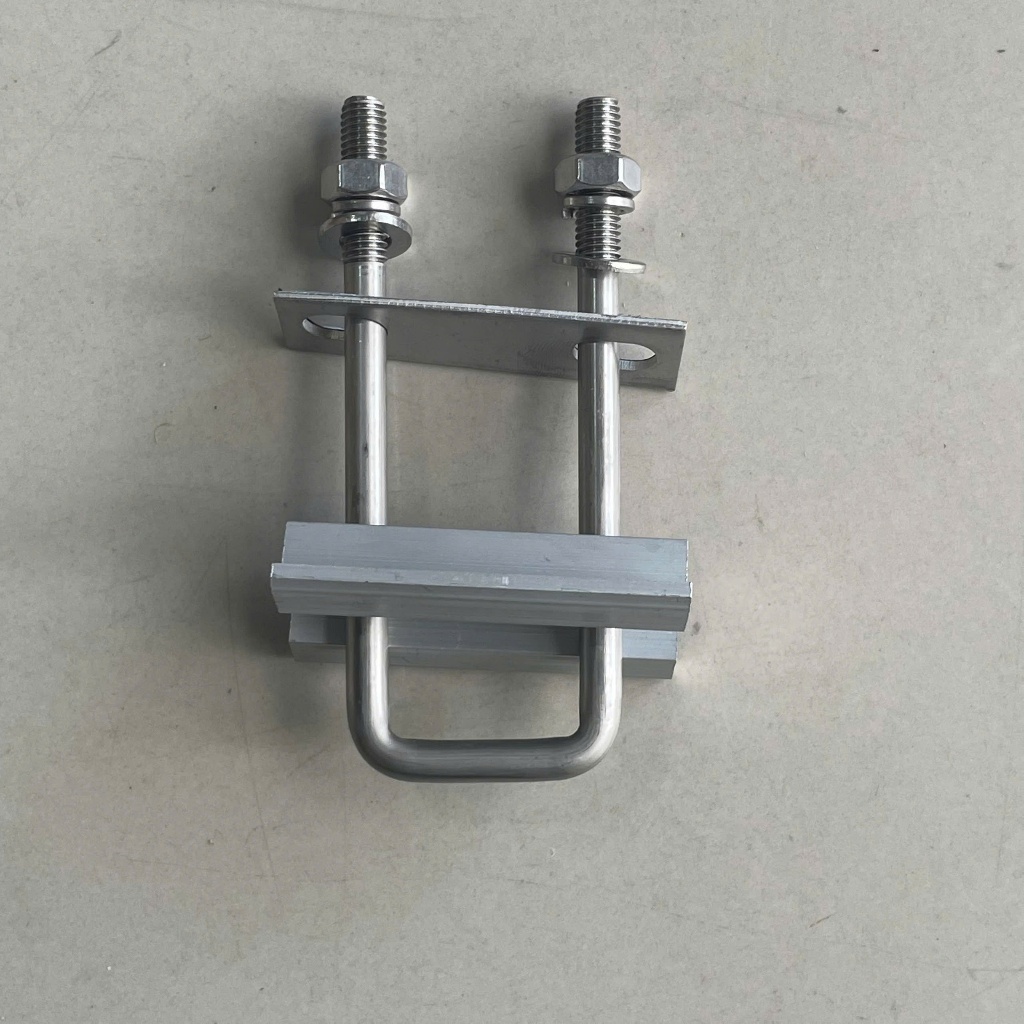 Kẹp U giữa chống bão cho hộp 30x60 và 40x80