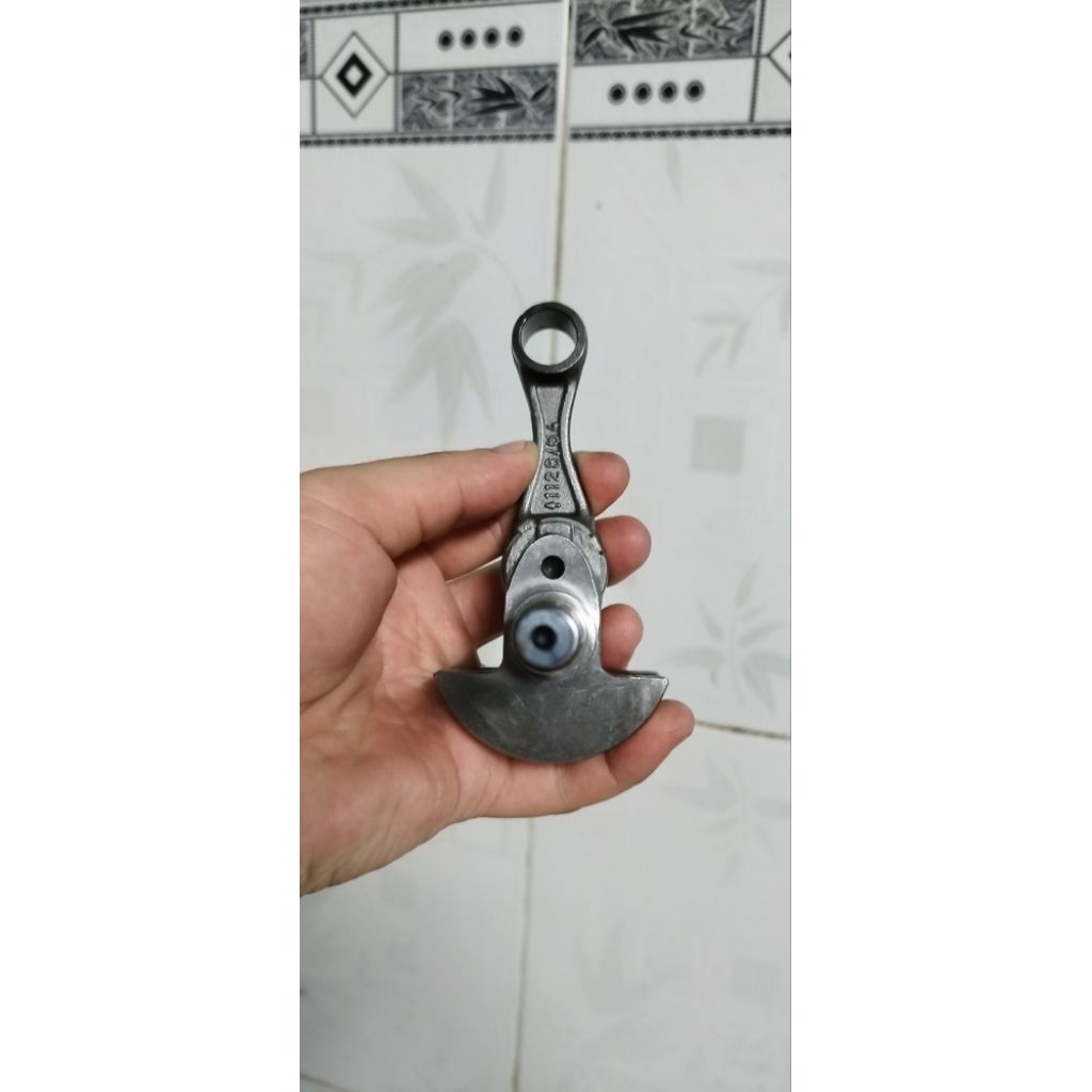 Tay Dên ( Trục Khuỷu)  Máy Cưa Xích Stihl 382