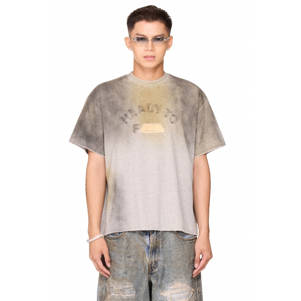 BEUTER - Áo Thun Beuter boxy tay ngắn phun sơn thêu chữ - BEUTER® “READY-TO-F___” SPRAY BOXY T-SHIRT