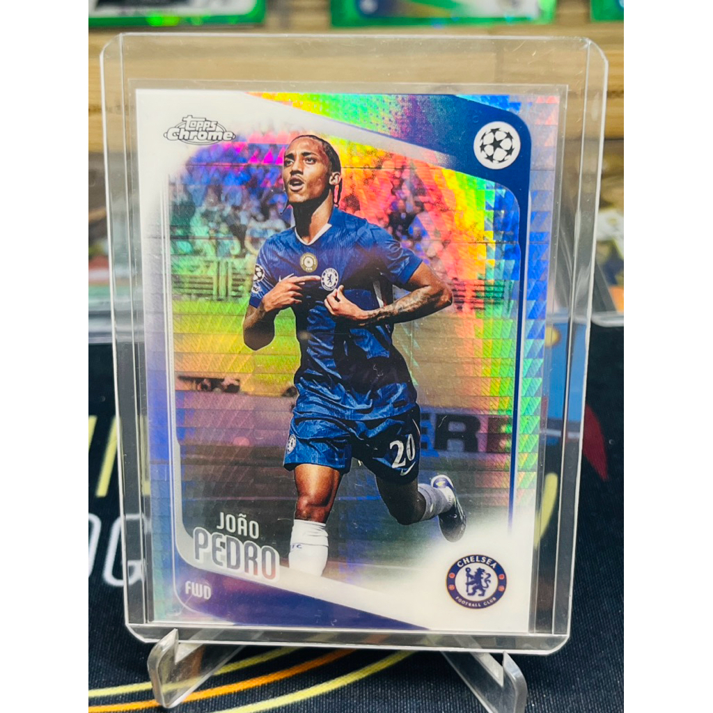 Thẻ bóng đá Joao Pedro Chelsea Prism Topps Chrome UCC 2025/26