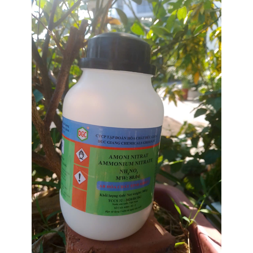 NH4NO3 chai 500gr hàng thí nghiệm