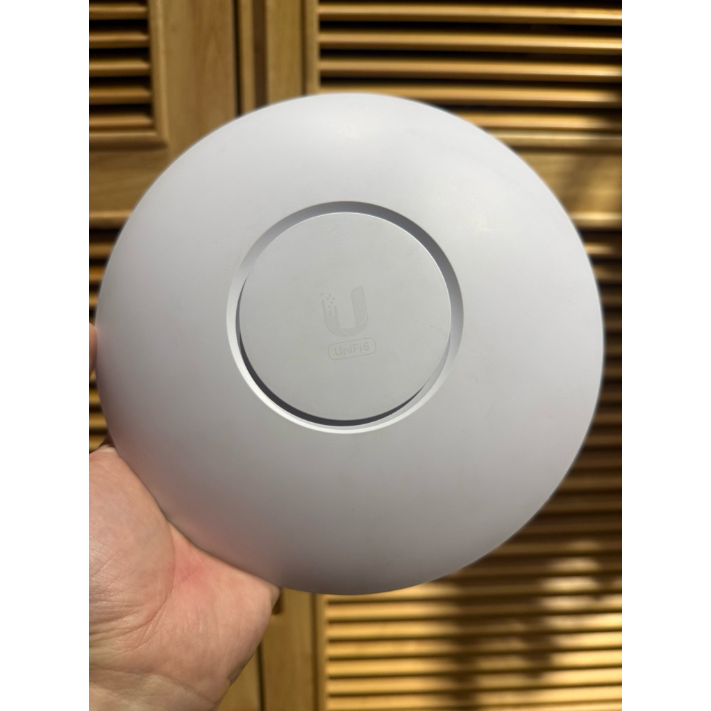 UniFi U6 Pro Like New – WiFi 6 Chính Hãng
