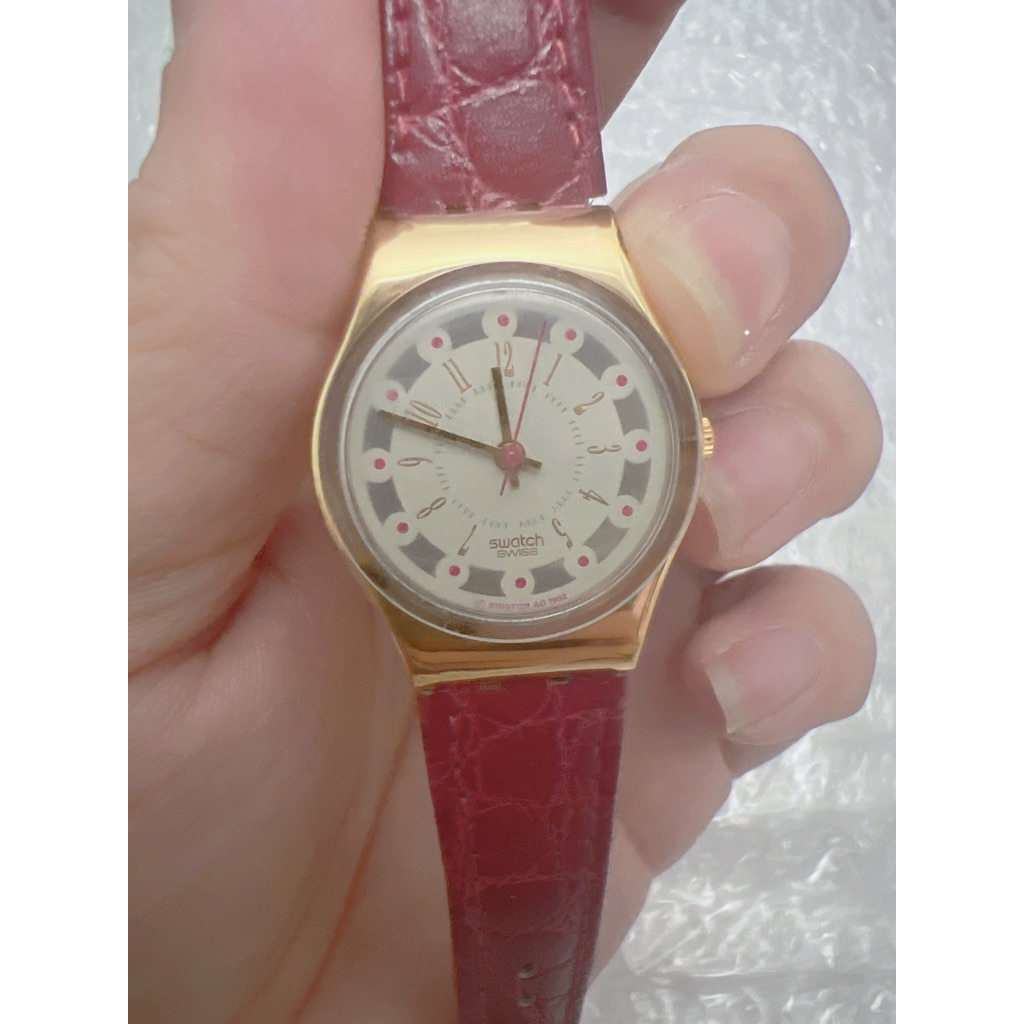 đồng hồ nữ hiệu swatch swiss quartz