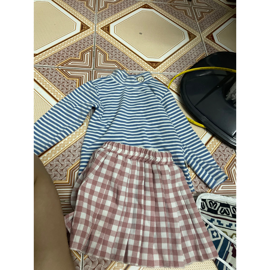 Combo 1 áo 1 chân váy bé khoảng 1 tuổi H46