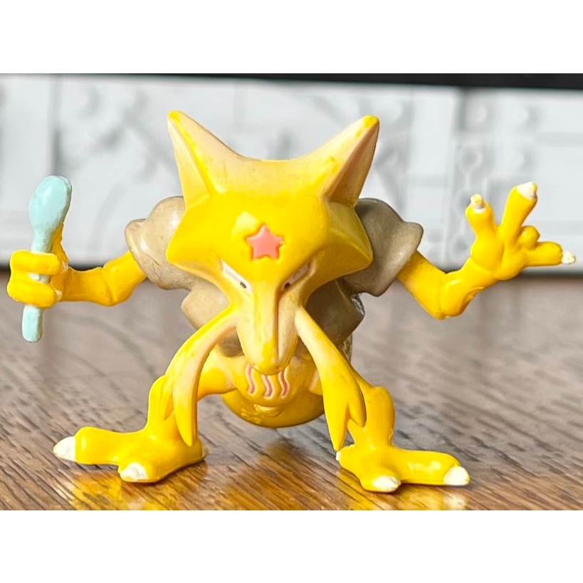 Pokemon Kadabra Tomy Chính Hãng