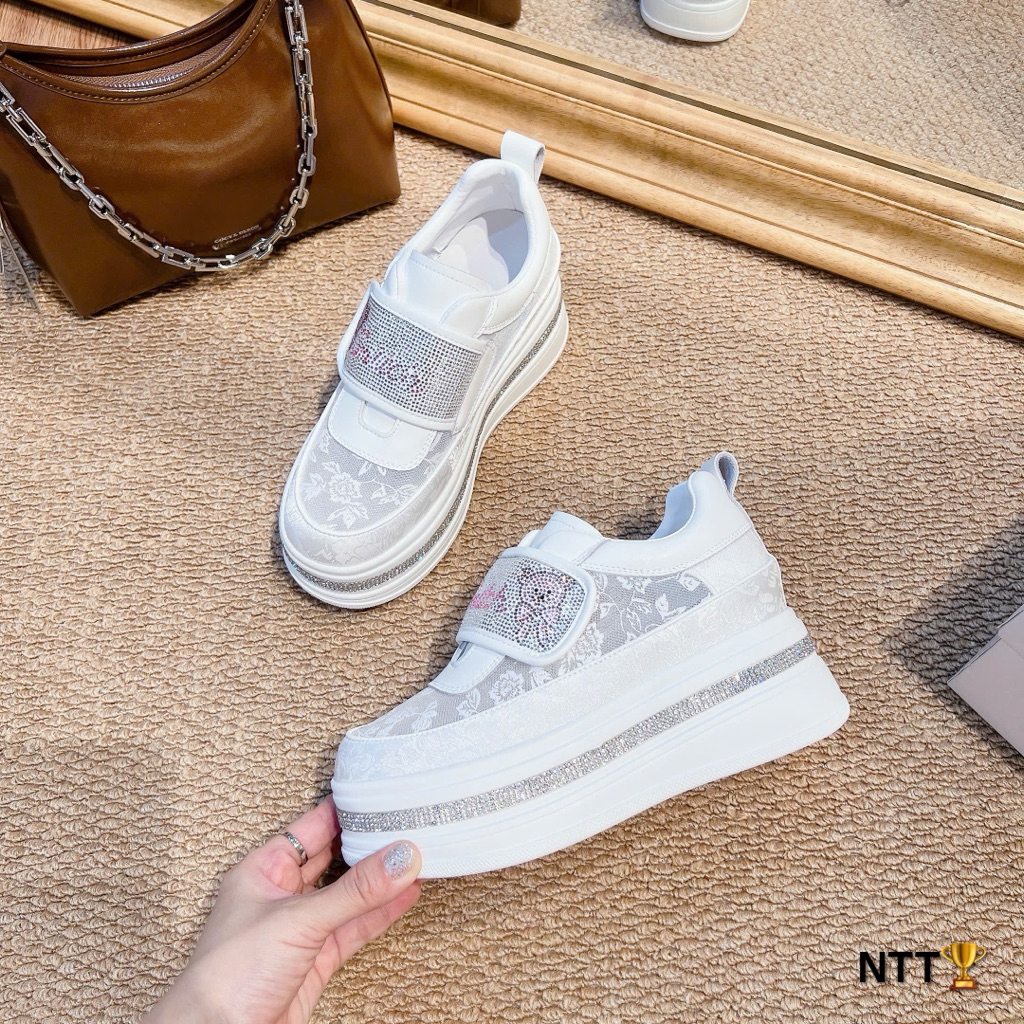 🏆🏆🏆 Sneaker xịn sò siêu nhẹ như bấc dòng lưới hoa quai dán bản to đính đá gấu Bear