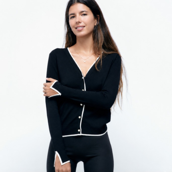 Zara Morocco full tag - Áo Zara len đen trơn viền lé trắng