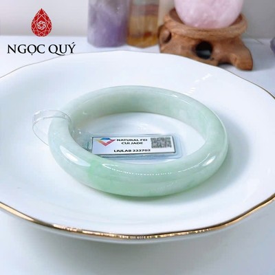 Vòng cẩm thạch A Myanmar - Ngọc phỉ thúy type A bản hẹ chất nếp mịn xanh táo ni 53 mm VL124 (kèm kđ type A) - Ngoc Quý