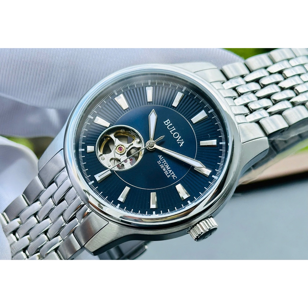 Bulova Auto