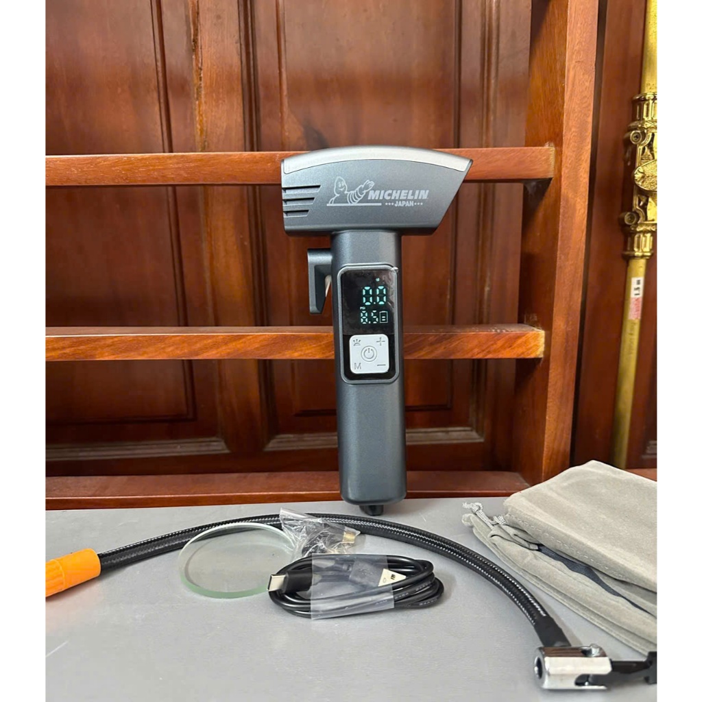 Bơm xe Dùng Pin Michelin Bơm Đa Năng Bơm Được Xe Đạp. Xe Máy, oto, SP11
