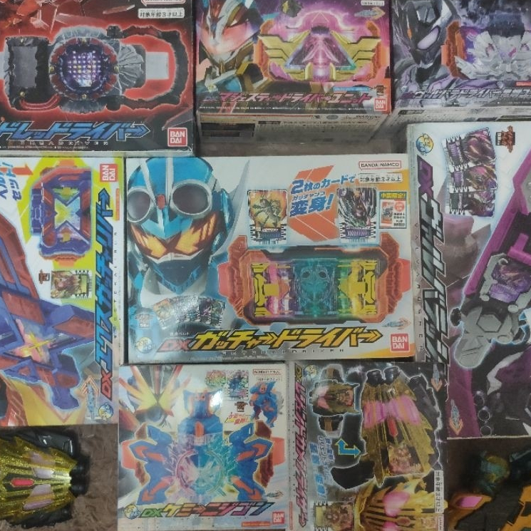 DX Gotchard Driver Legend Driver Nijigon - Tổng hợp đồ chơi Kamen Rider Gotchard Decade 2.0