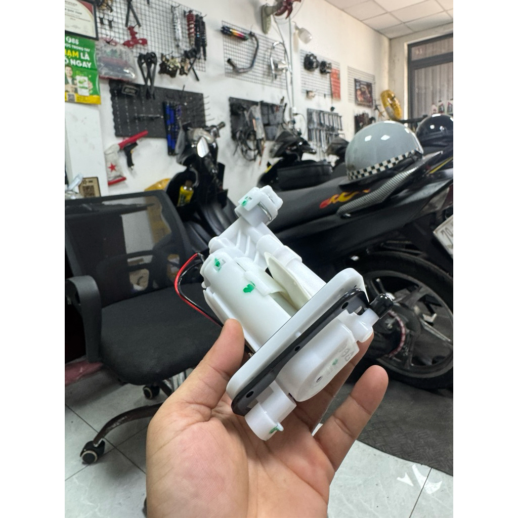Bơm xăng brixton 150fi