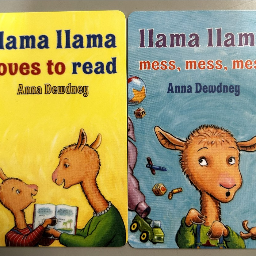 Set 2 Thẻ Yoto Llama Llama: Mess Mess Mess & Loves To Read - Thẻ Kể Chuyện Tiếng Anh Cho Bé
