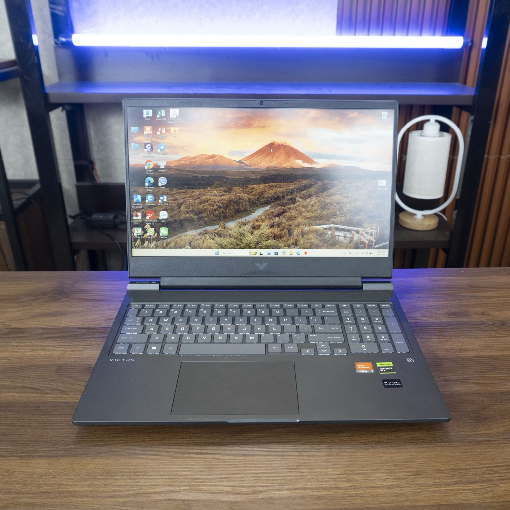 HP Gaming VICTUS 16 s0077AX - 8C5N6PA (R7 7840HS, 16GB, 512GB, RTX 3050 6GB, Full HD 144Hz, Win11) U