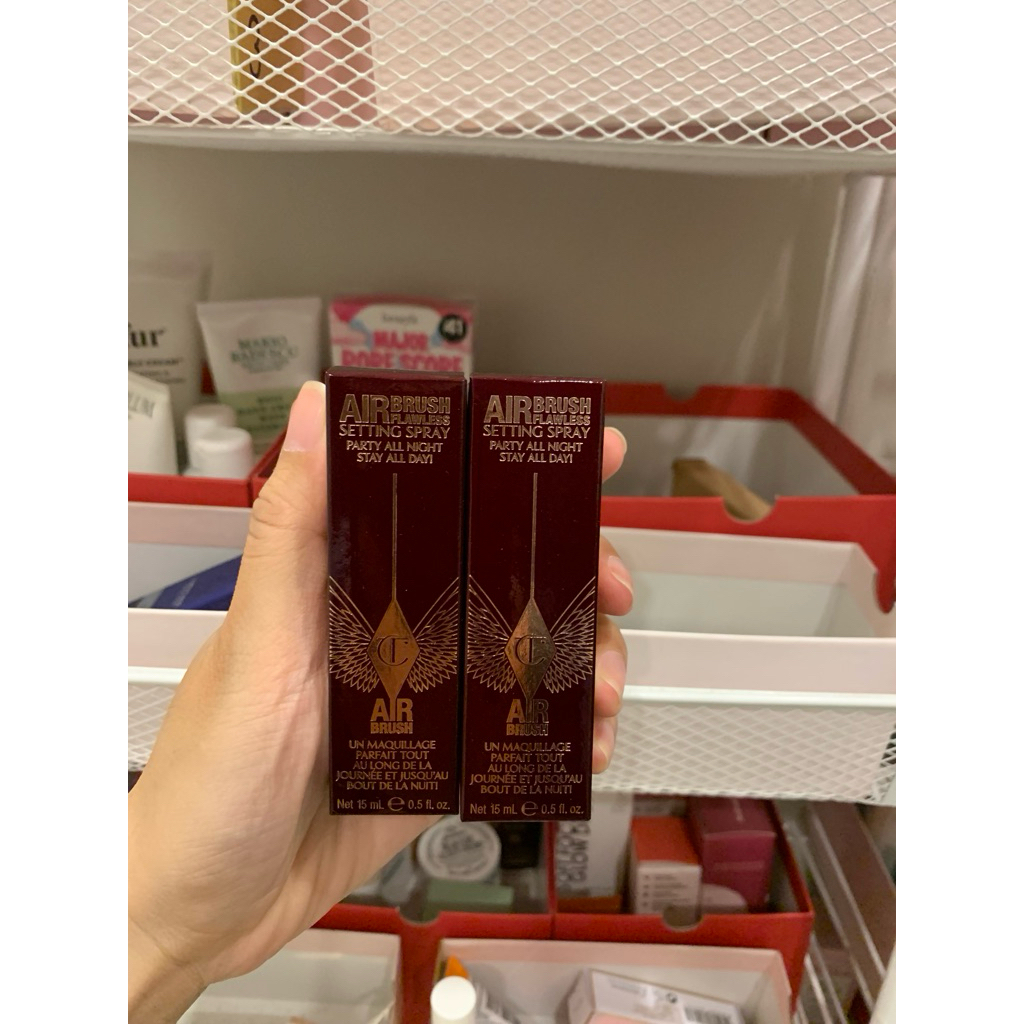 Xịt khoá nền Charlotte Tilbury Airbrush Flawless Setting Spray