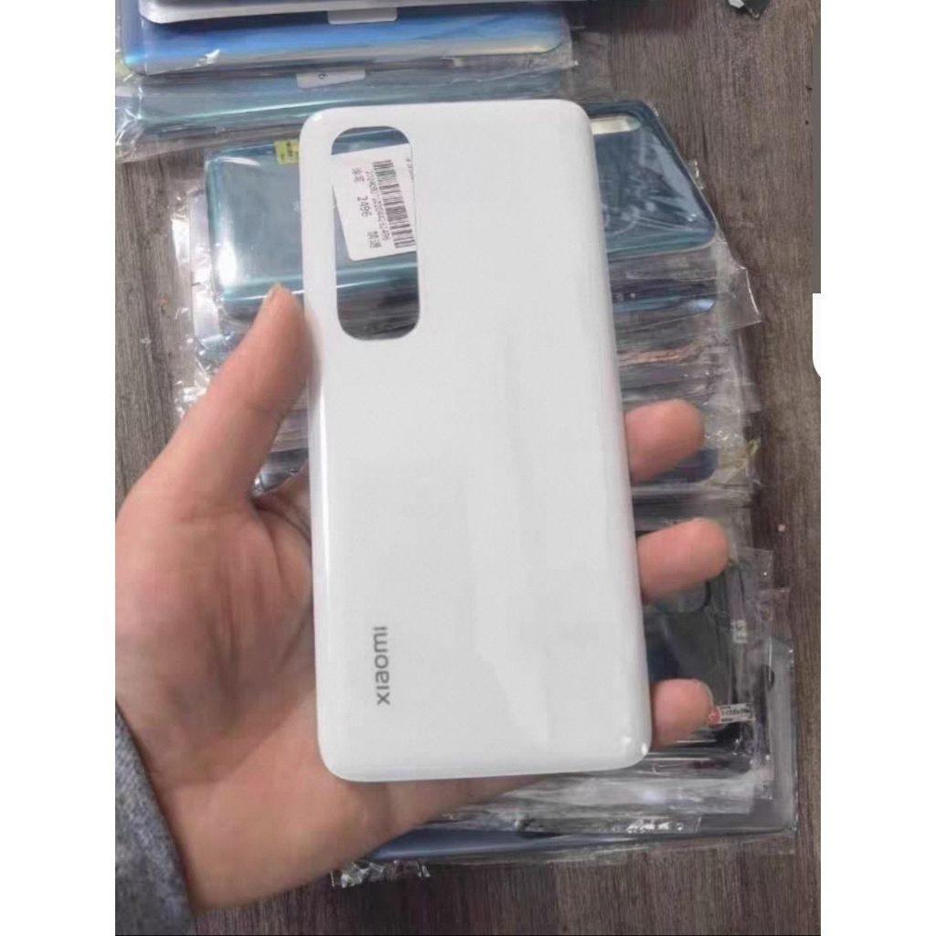 Lưng bóc máy Mi10s mới 95% đủ 3 màu