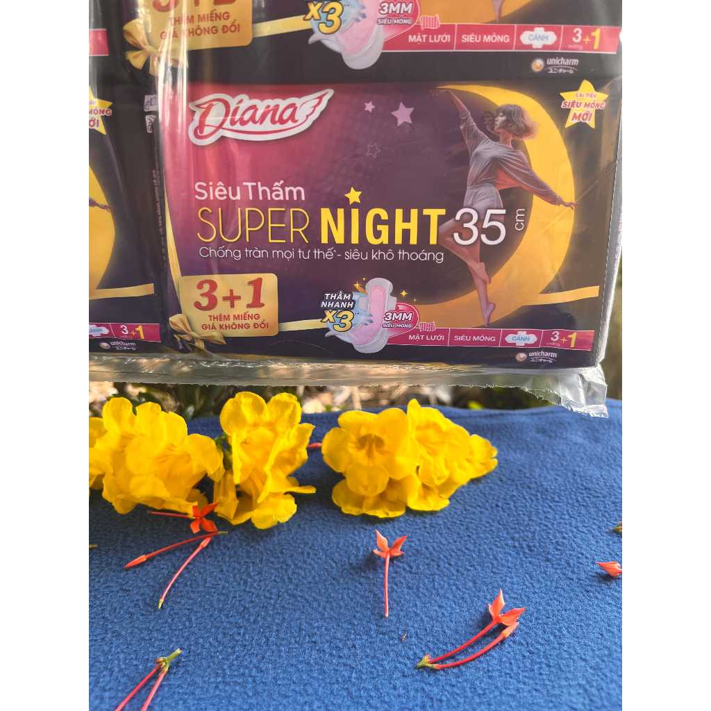 (3 Miếng/Gói) - 1 Gói Băng Vệ Sinh Diana Super Night 35cm ban đêm 3 miếng- Date luôn mới