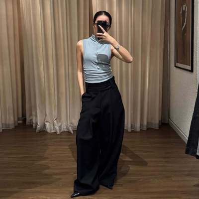 làminapparel - SHEER RUCHED NECK BUTTON TANK