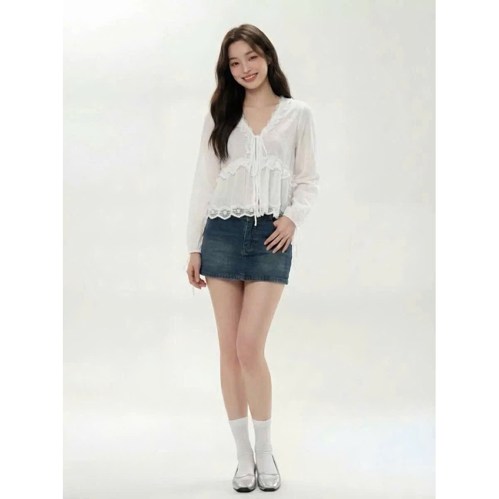 Áo sơ mi cổ V phối ren cổ thân vạt áo buộc dây nơ by Cimie Closet