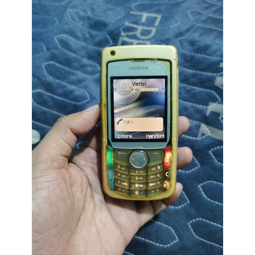 Điện thoại Nokia 6681 zin tem FPT trùng imei đẹp