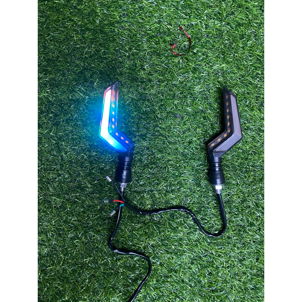 Cặp Xi Nhan Chữ Z Đèn Led 7 Màu Audi Cực Đẹp 48V