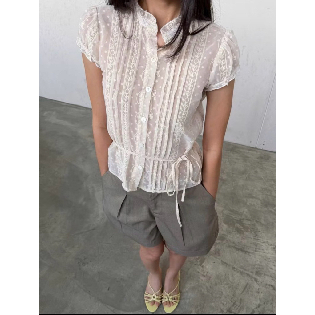 ERRORIST Pental Lace Shirt - Áo sơ mi ren kem phối dây thắt eo