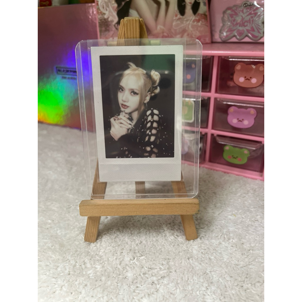 card off pola Lisa Blackpink