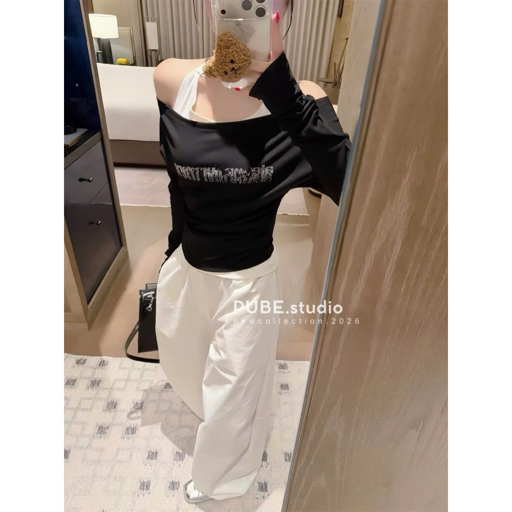 Áo Thun Alexander Wang Đính Đá Phối Viền Trắng Cổ Yếm QCCC • Melanie Boutique