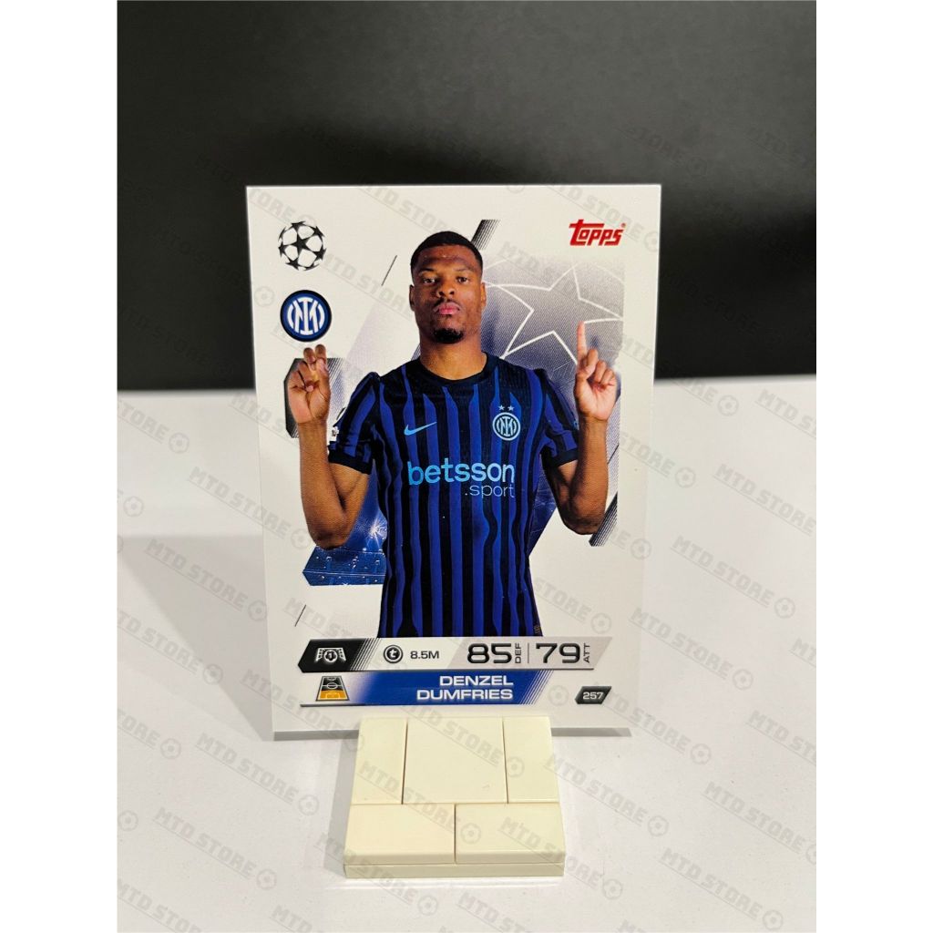 [ CHÍNH HÃNG ] - Topps Match Attax 2025/26 - Denzel Dumfries (Inter Milan)