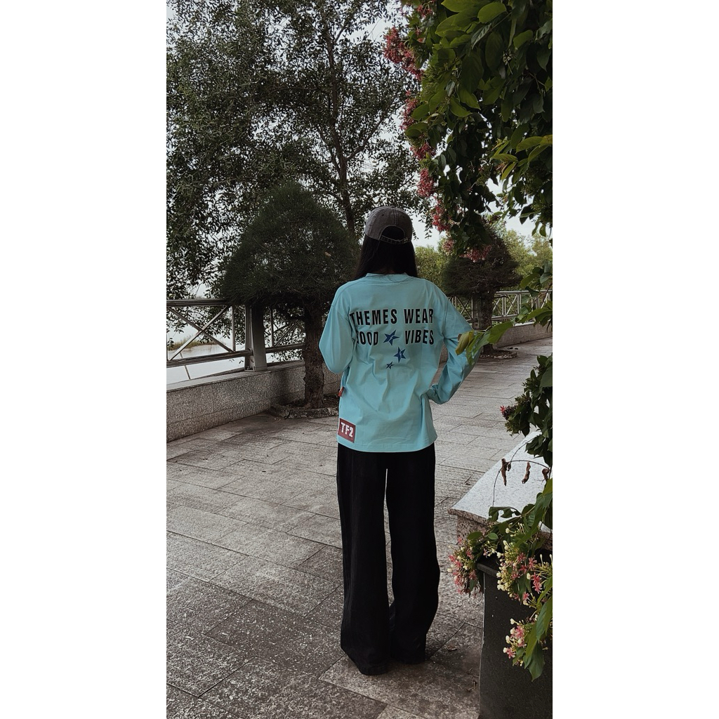 [Ảnh Shop Tự Chụp 100%] Áo Tày Dài Unisex Traffyk "Themes Wear Good Vibes" Màu Xanh Cực Hottrend Ove