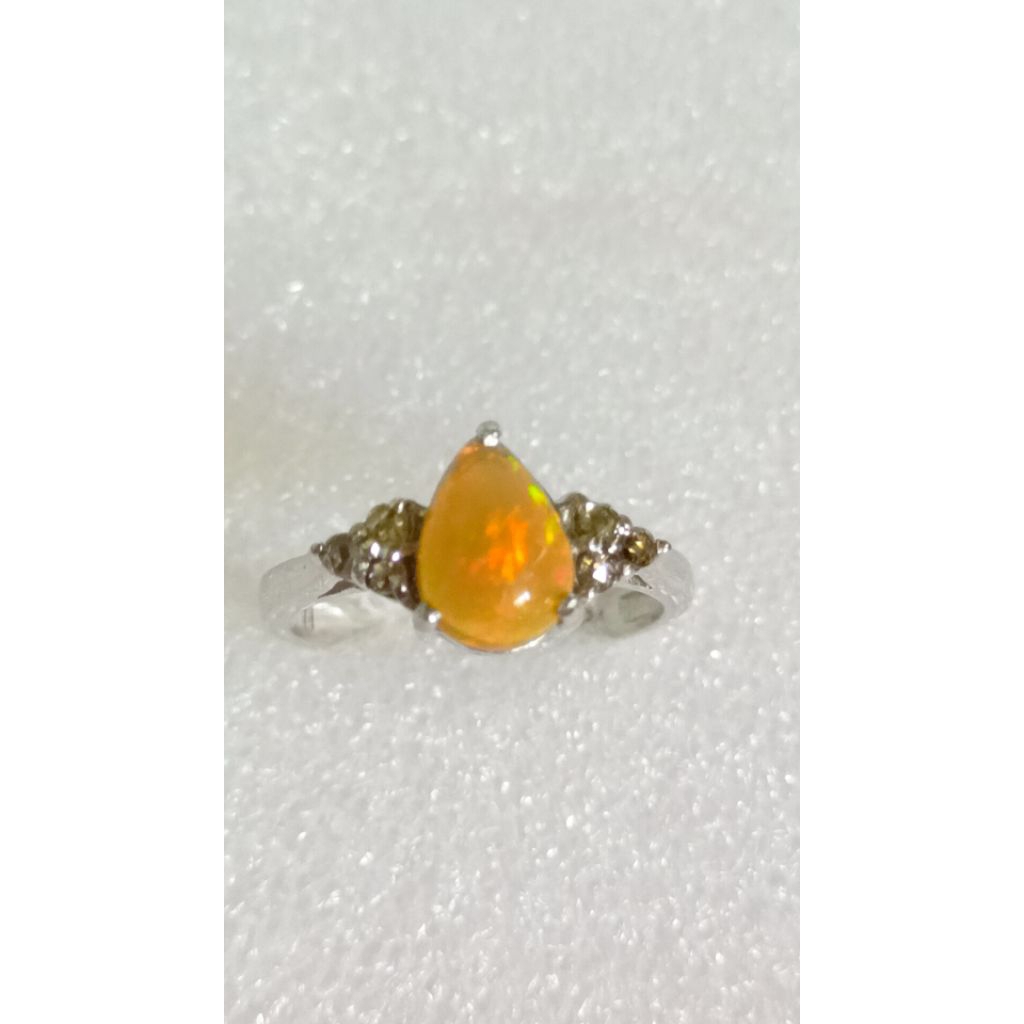 Nhẫn bạc đá Opal si tuyển nhật