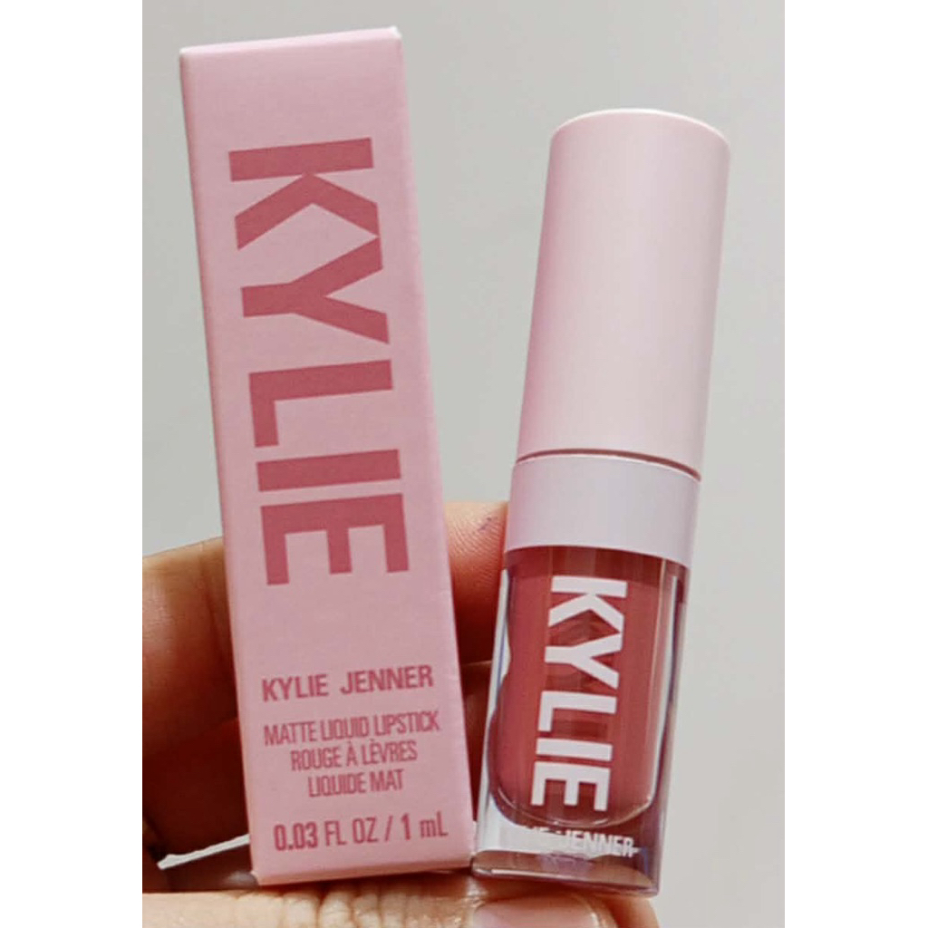 (Cây 1ml) Son kem lì KYLIE JENNER Màu 808